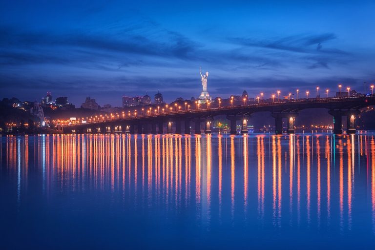 Міст Патона: перша у світі зварна легенда Києва