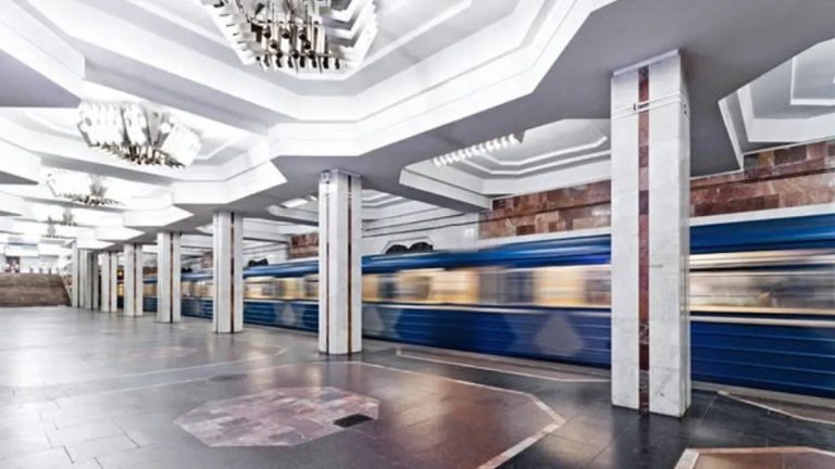 Чи працює метро в Харкові