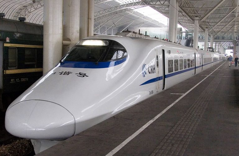 Найшвидший поїзд у світі: рекорди швидкості 2026