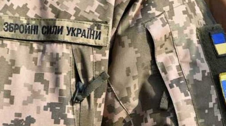 Контрактники и срочники — разница: полный разбор 2026