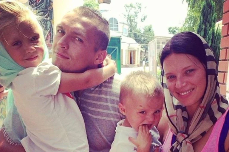 Діти Усика: як живе і тримається велика родина чемпіона крізь війну та славу