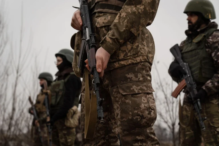 Що таке контрактна служба в ЗСУ: вичерпний гід для початківців і просунутих читачів