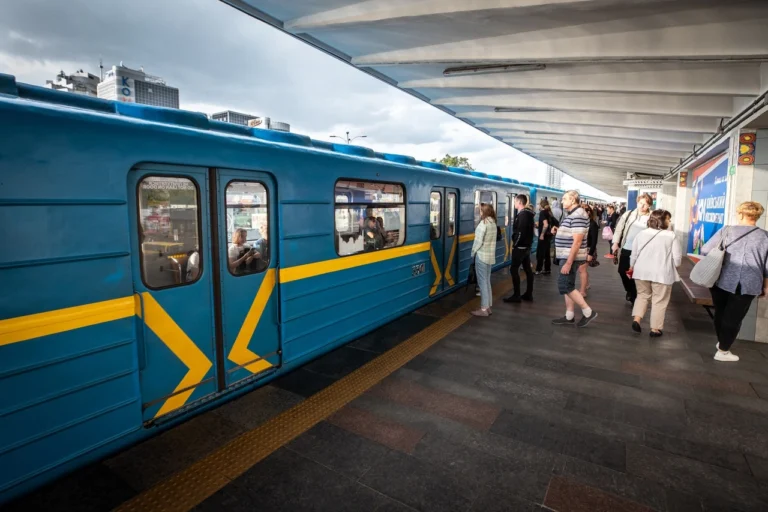 До котрої працює метро: актуальний графік київського метрополітену