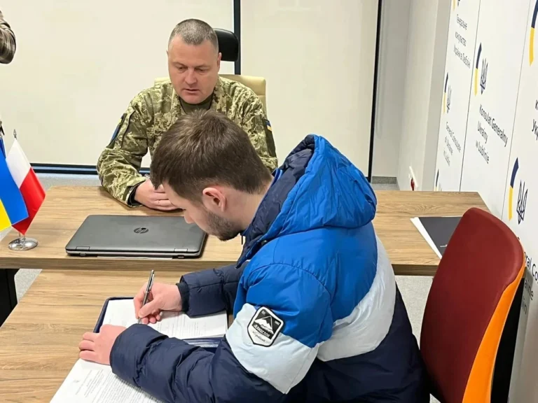 Новые контракты ВСУ: четкие сроки службы и повышенные выплаты в 2026 году