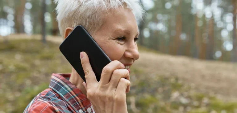 Тарифи Vodafone для пенсіонерів у 2026 році: актуальні умови, акції та практичні поради