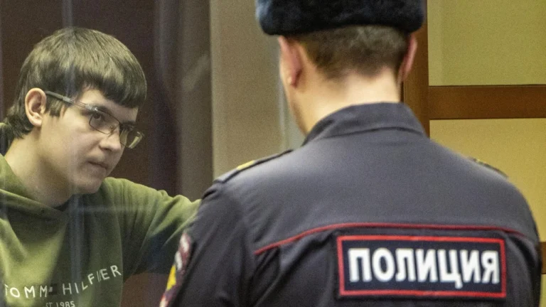 Тимур бекмансуров: від замкненого першокурсника до автора масової стрілянини в Пермському університеті