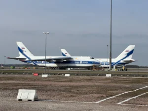 Дрон із вибухівкою зупинив аеропорт Лейпциг біля літаків «Антонов»